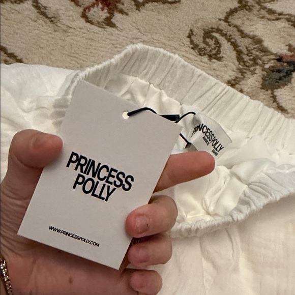 Princess Polly NWT USA8 Beach White shorts - Picture 4 of 7